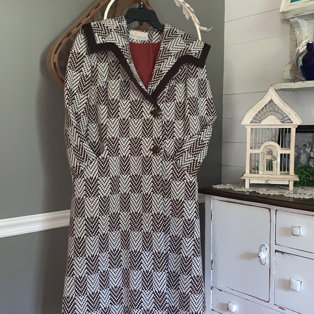 Gorgeous 60’s 70’s RARE vintage long checkered coat